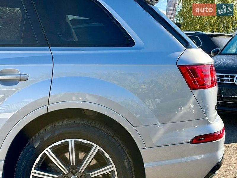 Внедорожник / Кроссовер Audi Q7 2018 в Ужгороде