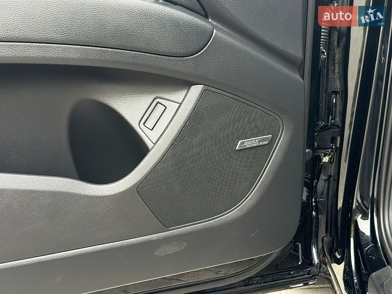 Внедорожник / Кроссовер Audi Q7 2015 в Дубно