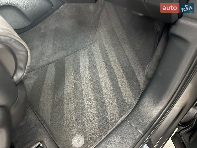 Внедорожник / Кроссовер Audi Q7 2017 в Умани