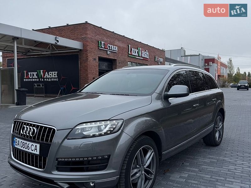 Позашляховик / Кросовер Audi Q7 2015 в Кропивницькому