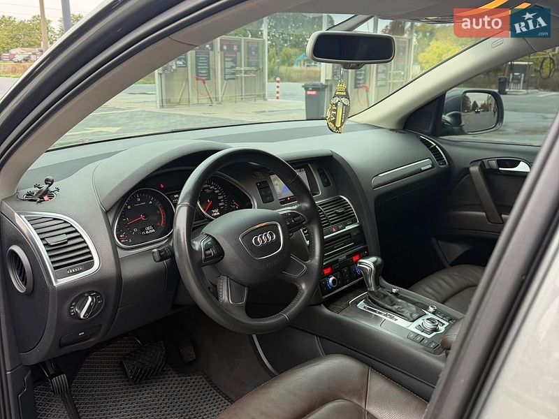 Позашляховик / Кросовер Audi Q7 2015 в Кропивницькому