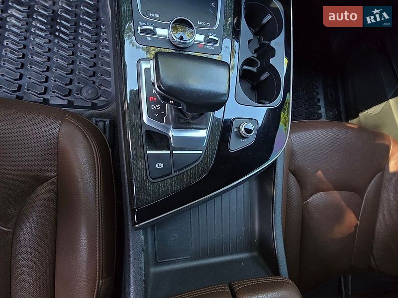 Внедорожник / Кроссовер Audi Q7 2018 в Полтаве