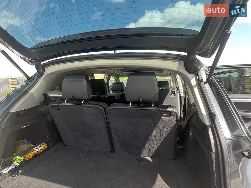 Позашляховик / Кросовер Audi Q7 2015 в Поляниці