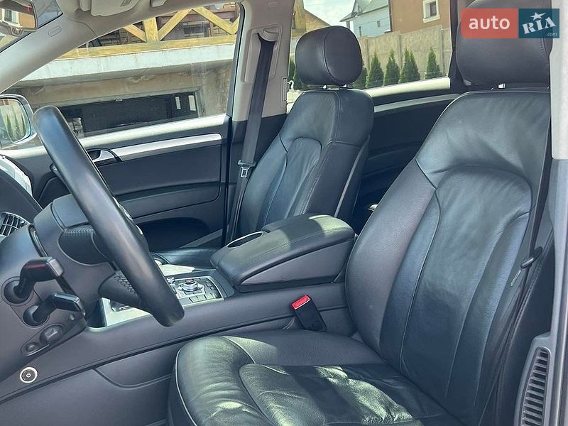 Позашляховик / Кросовер Audi Q7 2015 в Поляниці