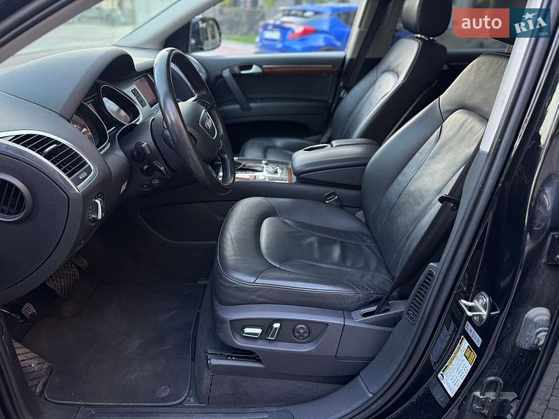 Внедорожник / Кроссовер Audi Q7 2015 в Ровно