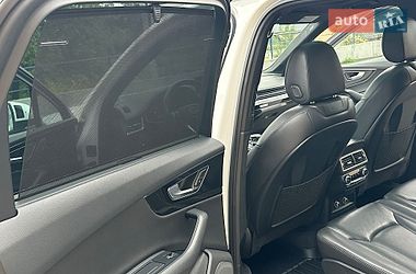 Внедорожник / Кроссовер Audi Q7 2018 в Киеве
