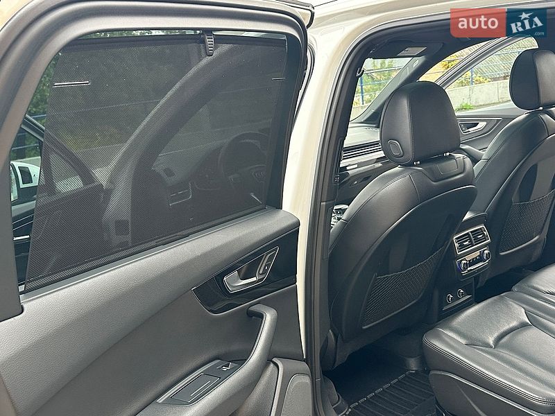 Внедорожник / Кроссовер Audi Q7 2018 в Киеве