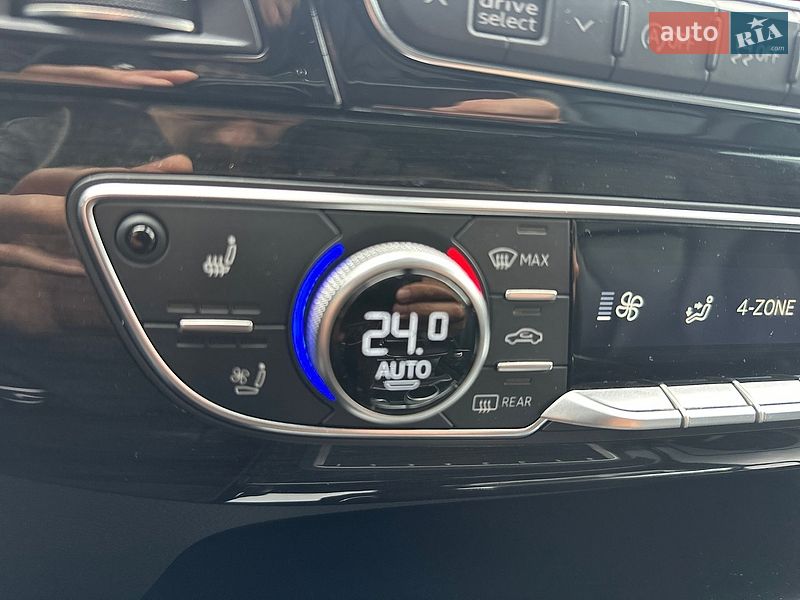 Внедорожник / Кроссовер Audi Q7 2018 в Киеве