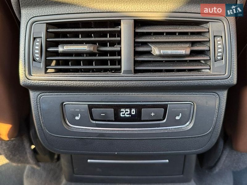 Внедорожник / Кроссовер Audi Q7 2016 в Киеве