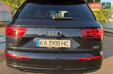 Внедорожник / Кроссовер Audi Q7 2016 в Киеве