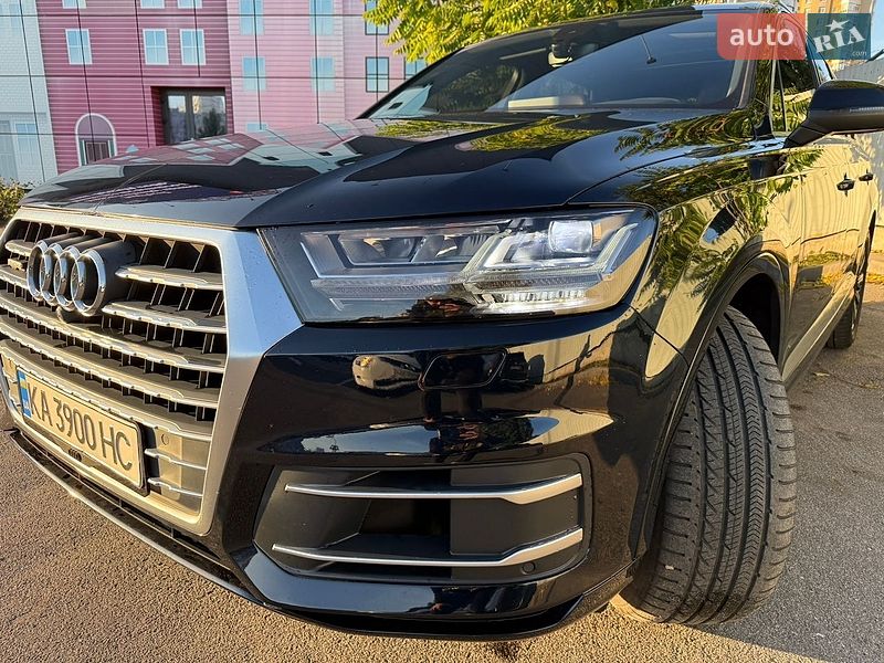 Внедорожник / Кроссовер Audi Q7 2016 в Киеве