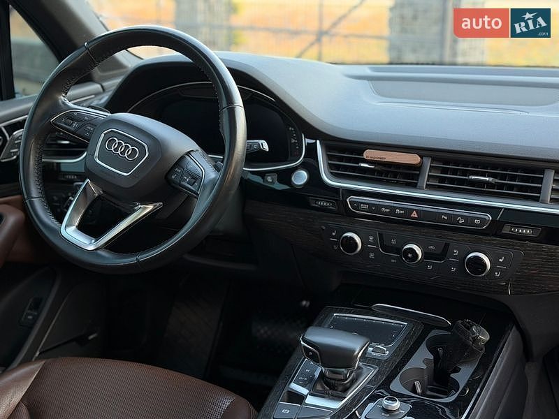 Внедорожник / Кроссовер Audi Q7 2017 в Виннице
