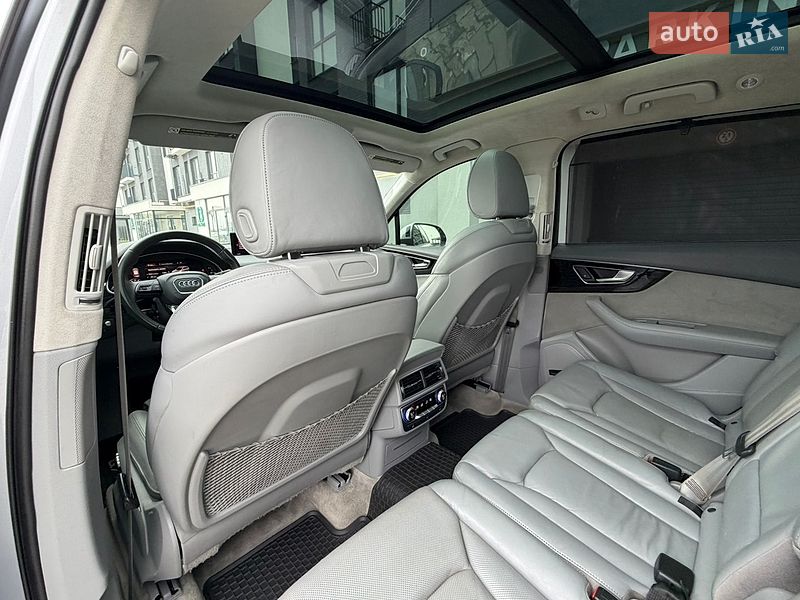 Внедорожник / Кроссовер Audi Q7 2016 в Черкассах фото 44 Внедорожник / Кроссовер Audi Q7 2016 в Черкассах
