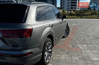 Внедорожник / Кроссовер Audi Q7 2017 в Хусте