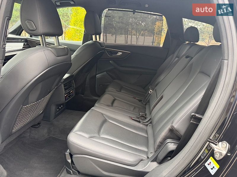 Внедорожник / Кроссовер Audi Q7 2019 в Луцке