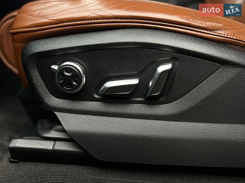 Позашляховик / Кросовер Audi Q7 2016 в Івано-Франківську