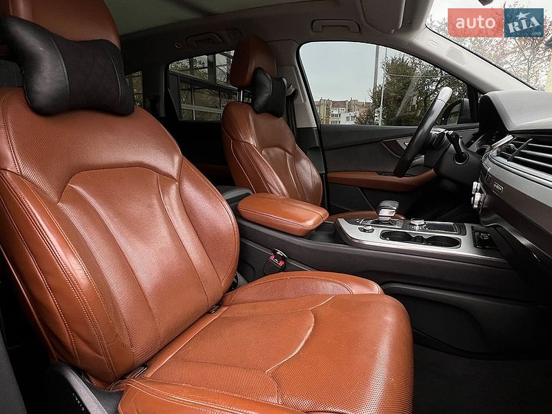 Позашляховик / Кросовер Audi Q7 2016 в Івано-Франківську