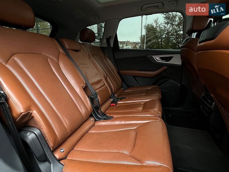 Позашляховик / Кросовер Audi Q7 2016 в Івано-Франківську