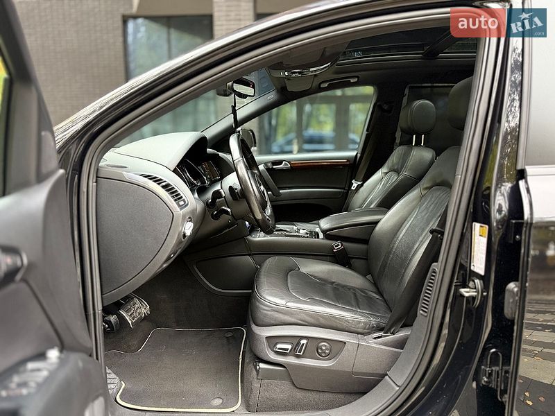 Внедорожник / Кроссовер Audi Q7 2011 в Тернополе