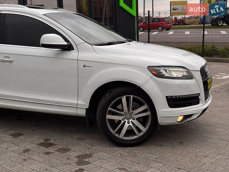 Внедорожник / Кроссовер Audi Q7 2015 в Львове