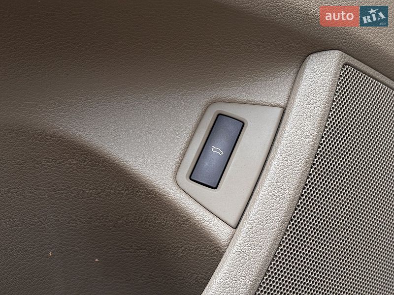 Внедорожник / Кроссовер Audi Q7 2015 в Львове