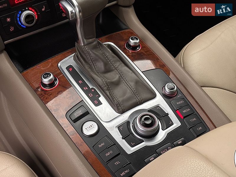 Внедорожник / Кроссовер Audi Q7 2015 в Львове