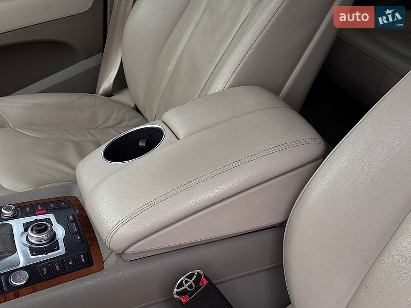 Внедорожник / Кроссовер Audi Q7 2015 в Львове