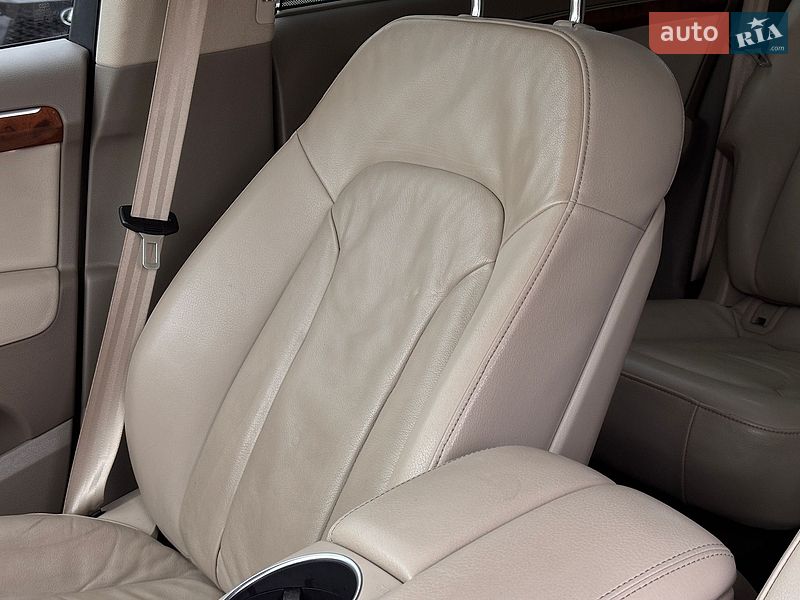 Внедорожник / Кроссовер Audi Q7 2015 в Львове