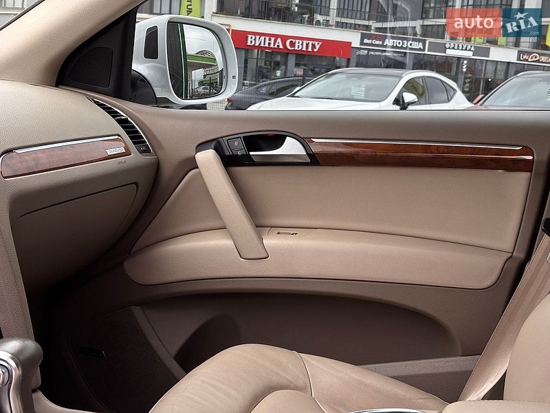 Внедорожник / Кроссовер Audi Q7 2015 в Львове