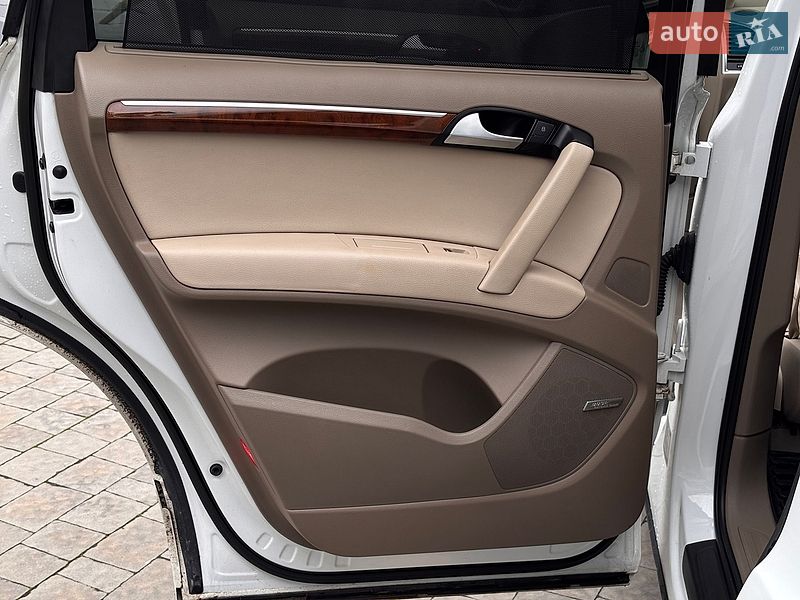 Внедорожник / Кроссовер Audi Q7 2015 в Львове