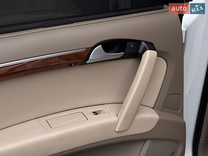 Внедорожник / Кроссовер Audi Q7 2015 в Львове