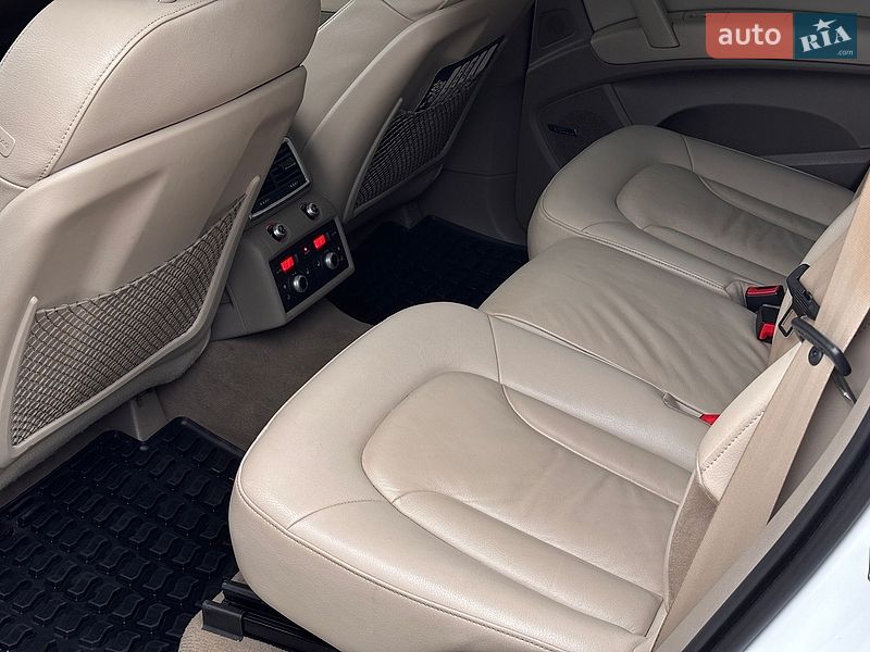 Внедорожник / Кроссовер Audi Q7 2015 в Львове