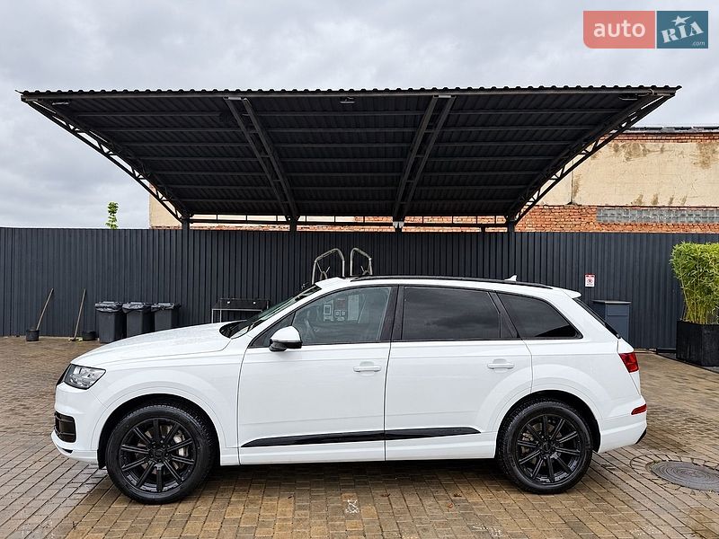 Позашляховик / Кросовер Audi Q7 2019 в Звенигородці