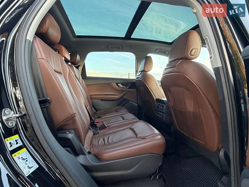 Внедорожник / Кроссовер Audi Q7 2016 в Стрые