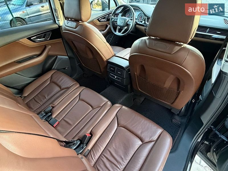 Внедорожник / Кроссовер Audi Q7 2016 в Стрые