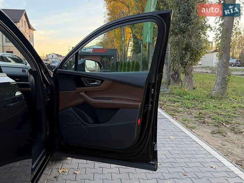 Внедорожник / Кроссовер Audi Q7 2016 в Стрые