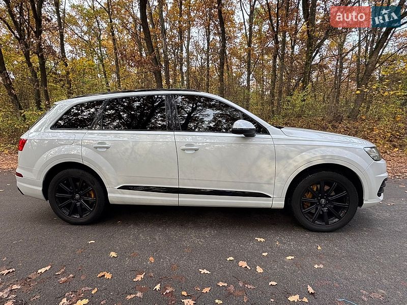 Позашляховик / Кросовер Audi Q7 2019 в Києві фото 3 Позашляховик / Кросовер Audi Q7 2019 в Києві
