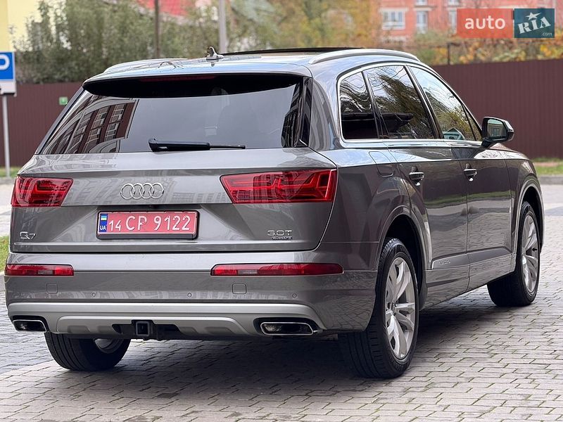 Позашляховик / Кросовер Audi Q7 2016 в Івано-Франківську