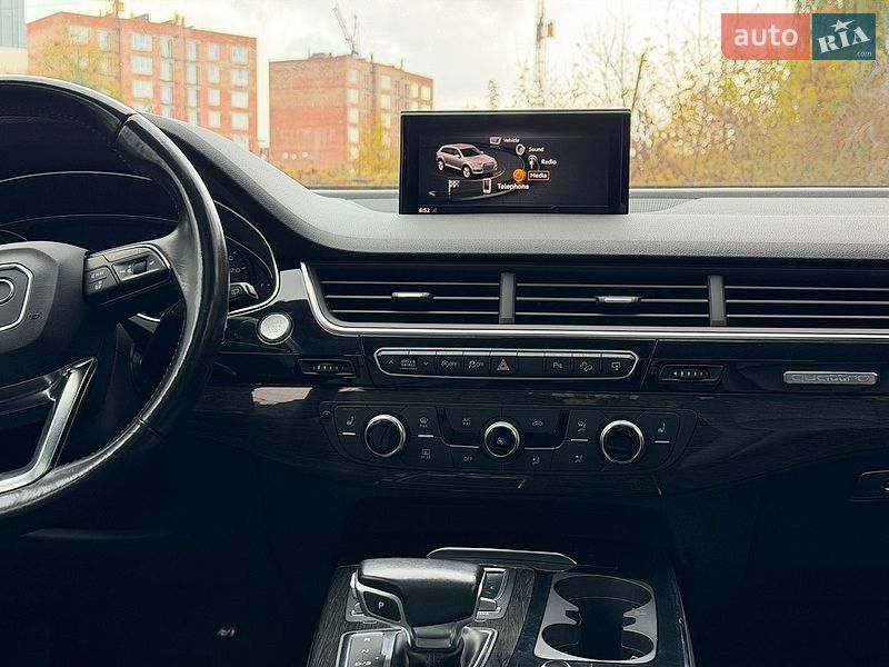 Позашляховик / Кросовер Audi Q7 2016 в Івано-Франківську