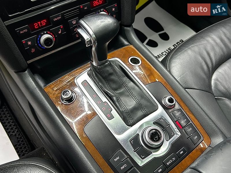 Внедорожник / Кроссовер Audi Q7 2012 в Черновцах