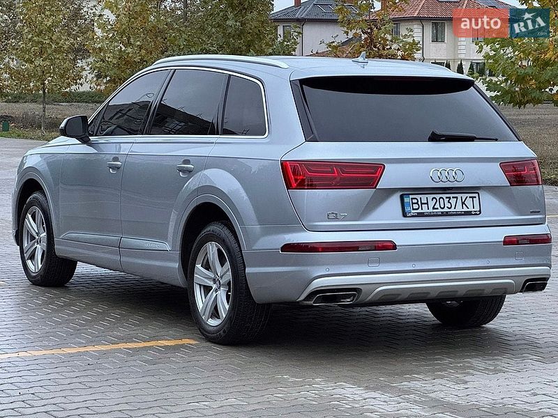 Внедорожник / Кроссовер Audi Q7 2017 в Одессе