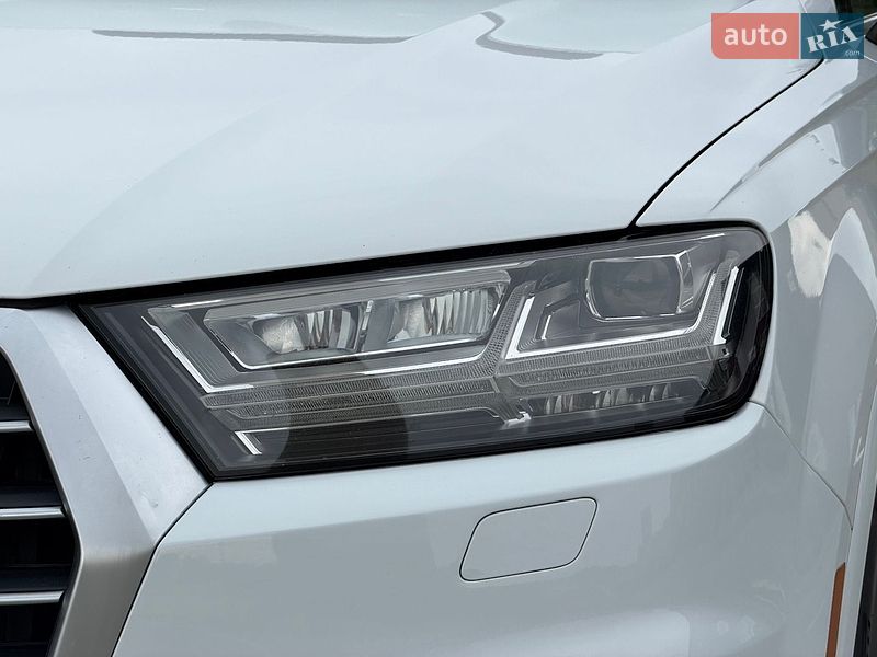 Позашляховик / Кросовер Audi Q7 2018 в Дубні фото 13 Позашляховик / Кросовер Audi Q7 2018 в Дубні