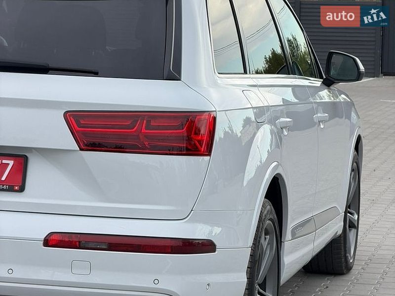 Позашляховик / Кросовер Audi Q7 2018 в Дубні фото 19 Позашляховик / Кросовер Audi Q7 2018 в Дубні