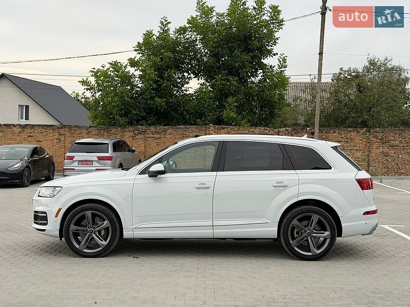 Позашляховик / Кросовер Audi Q7 2018 в Дубні фото 8 Позашляховик / Кросовер Audi Q7 2018 в Дубні