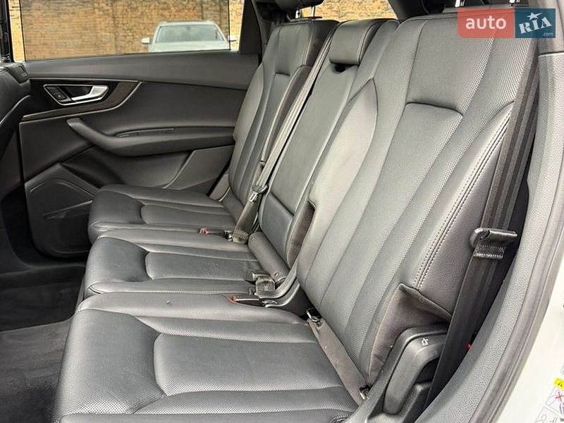 Позашляховик / Кросовер Audi Q7 2018 в Дубні фото 75 Позашляховик / Кросовер Audi Q7 2018 в Дубні
