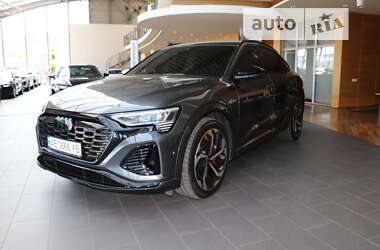 Внедорожник / Кроссовер Audi Q8 e-tron 2023 в Днепре