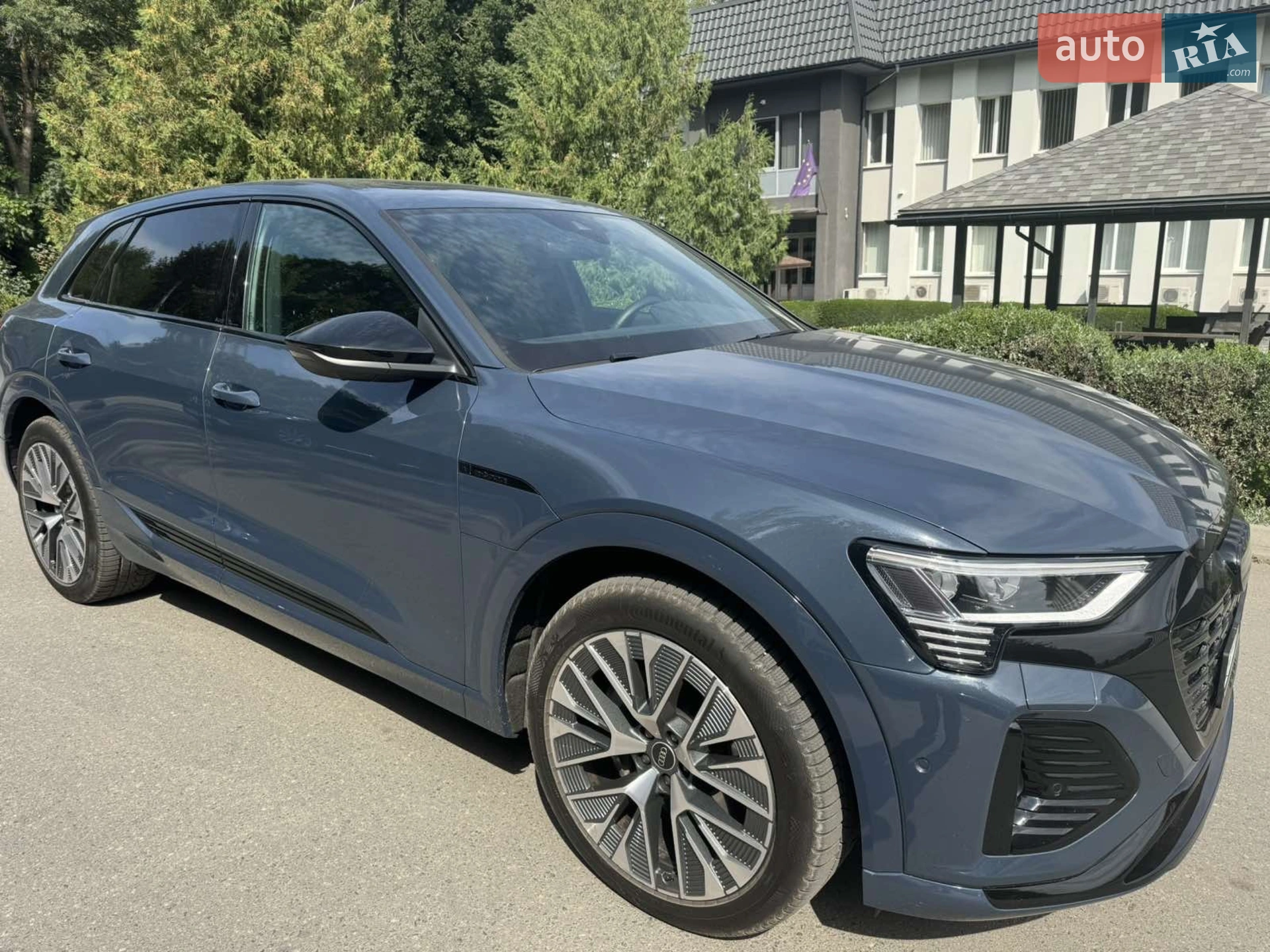 2023 Audi Q8 - фото 1