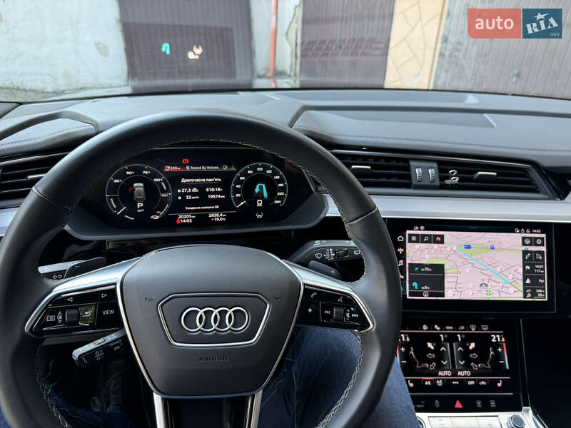 Внедорожник / Кроссовер Audi Q8 e-tron 2023 в Тернополе