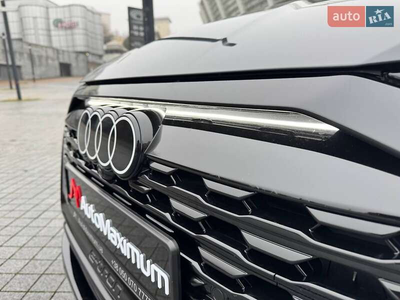 Позашляховик / Кросовер Audi Q8 e-tron 2023 в Києві