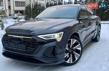 Позашляховик / Кросовер Audi Q8 e-tron 2024 в Вінниці